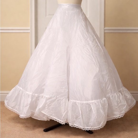 David's Bridal Dresses & Skirts - David's Bridal White Crinoline Underskirt